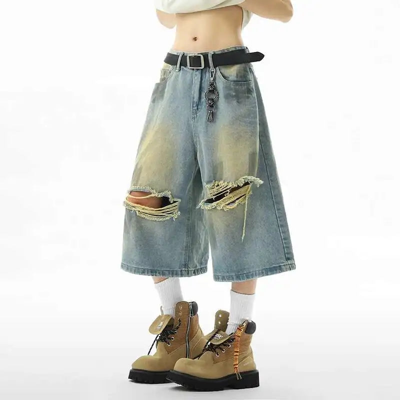 Summer New Stylish Men Denim Shorts Hole Design Worn-Out American Style Seven Point Jeans Vintage Baggy Male Bottoms 9W2284