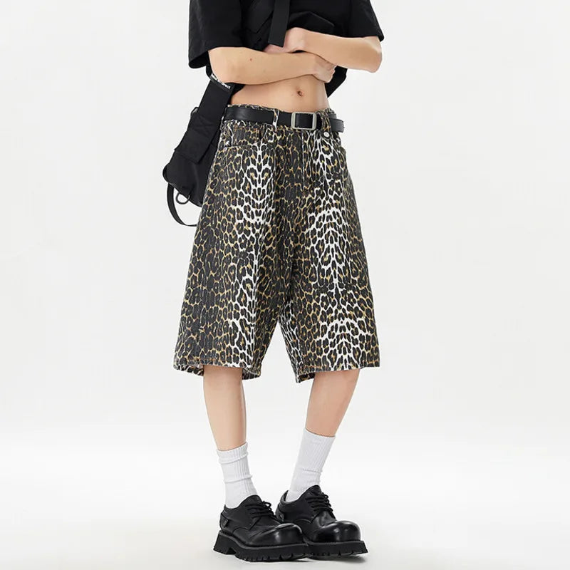 Niche Design Men'S Denim Shorts Leopard Printing Casual Cropped Trousers Washed Wide Leg Loose Male Jeans New Trendy 9W3173